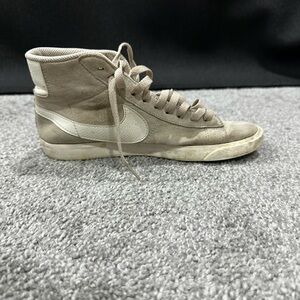 Nike Women’s High-Top Sneakers in Beige and White